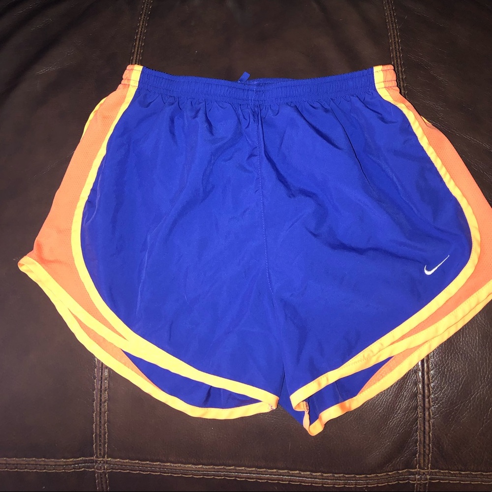 Nike wind shorts size M women’s